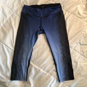 Woman’s Active Crop Legging
